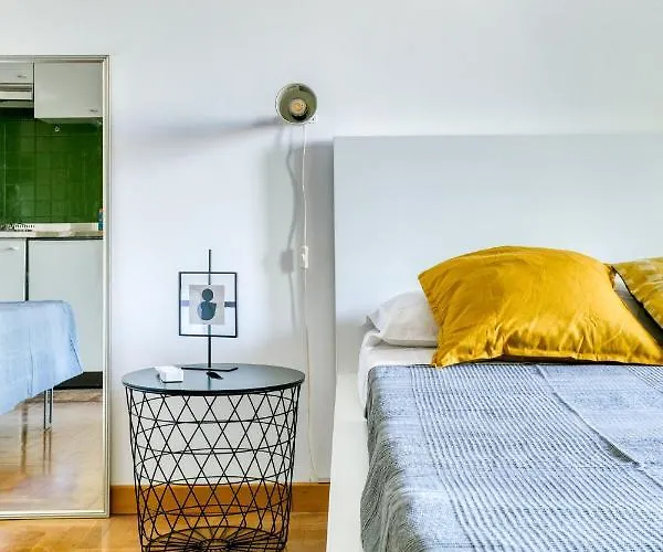 Apartment Bright Old Rome